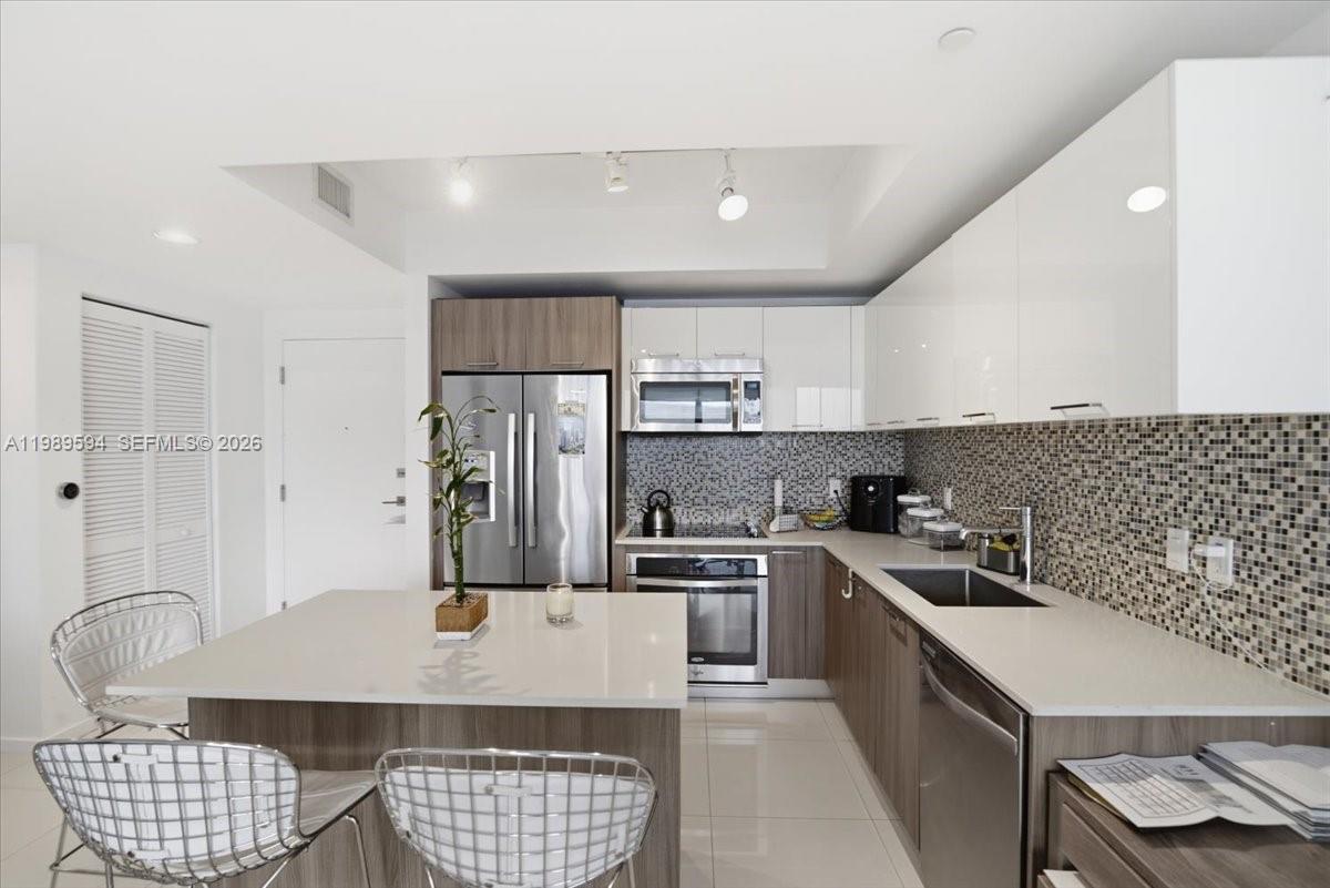 5300 Paseo Blvd #1803 Doral, FL 33166