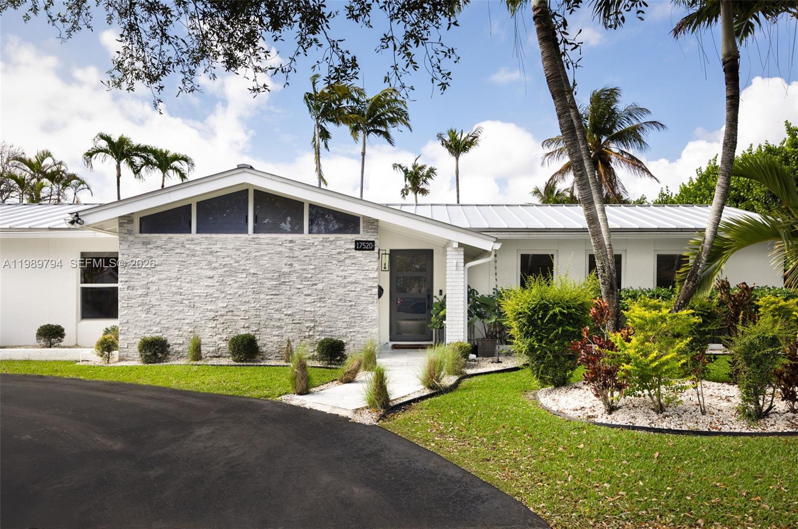 17520 SW 89th Ave Palmetto Bay, FL 33157