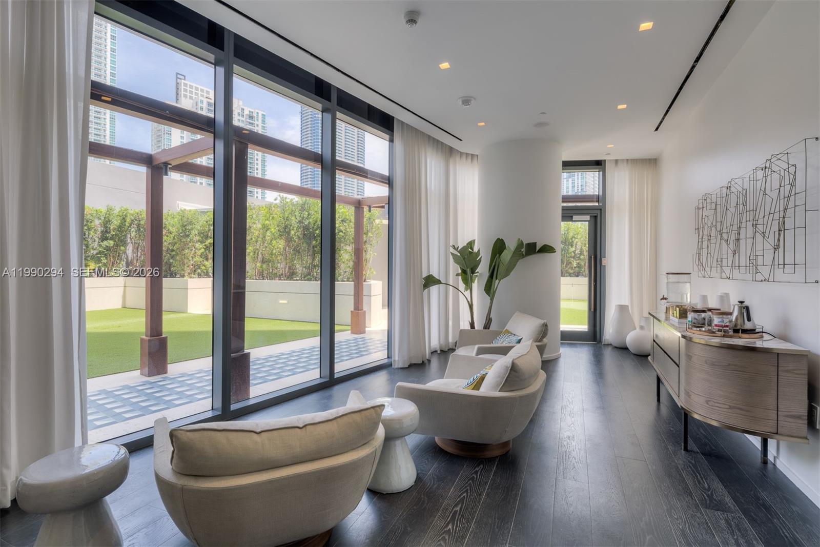 801 S Miami Ave #3504 Miami, FL 33130