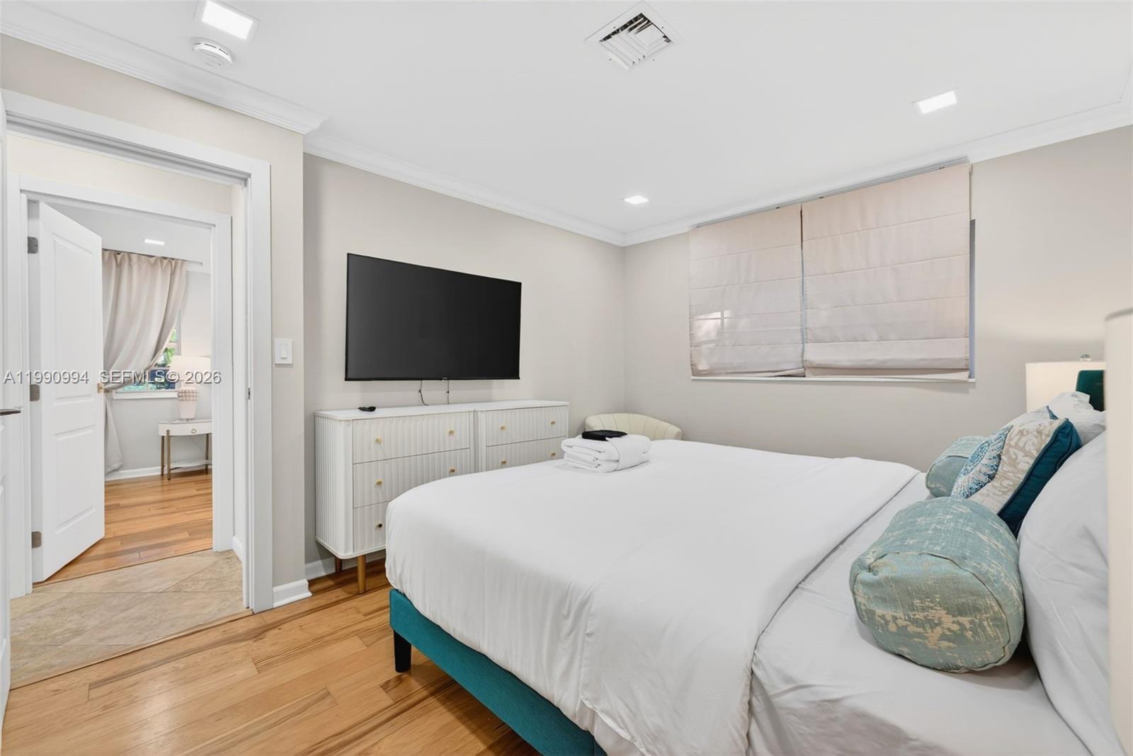 1661 Bel Air Ave Lauderdale By The Sea, FL 33062