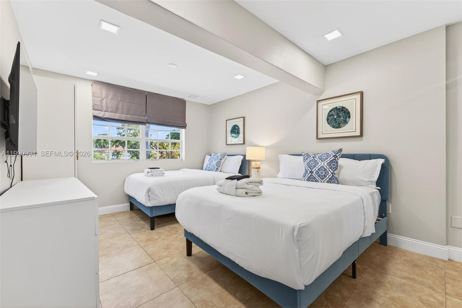 1661 Bel Air Ave Lauderdale By The Sea, FL 33062