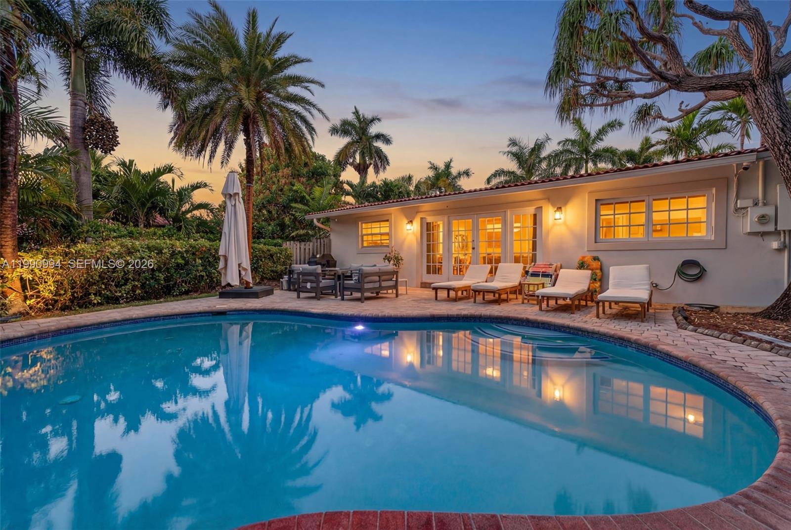 1661 Bel Air Ave Lauderdale By The Sea, FL 33062