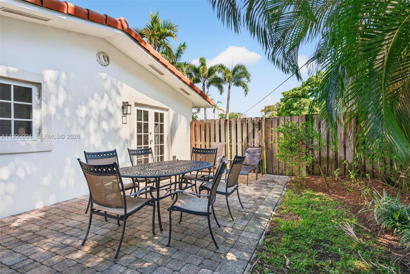 1661 Bel Air Ave Lauderdale By The Sea, FL 33062