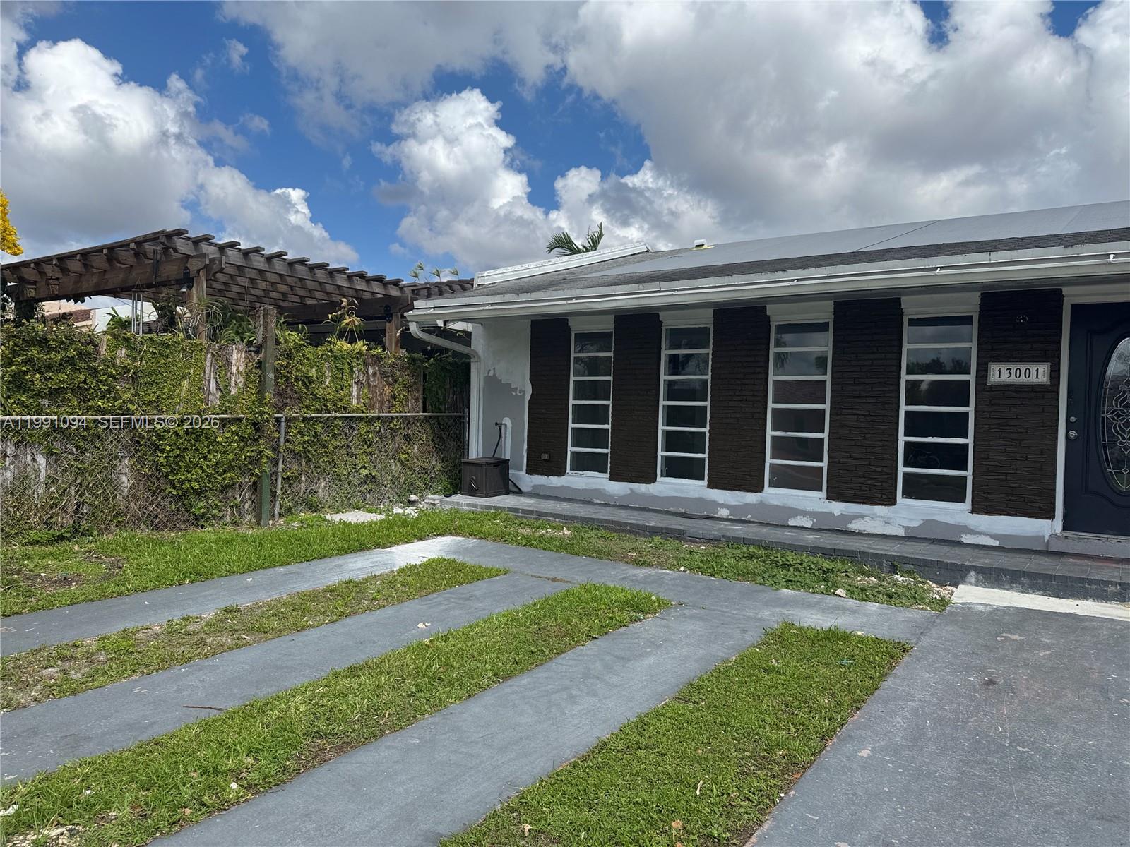 13001 SW 53rd St #13001