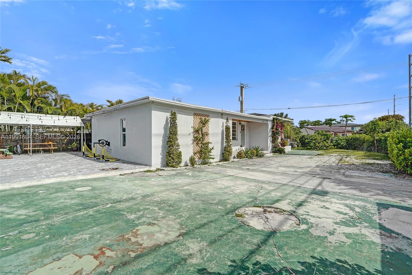 1991 SW 62nd Ave West Miami, FL 33155