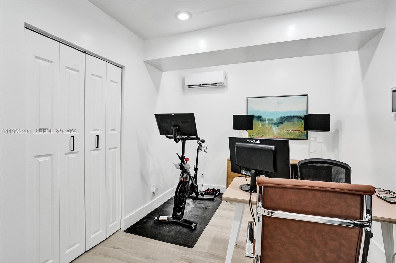 5790 SW 88th Ave Cooper City, FL 33328