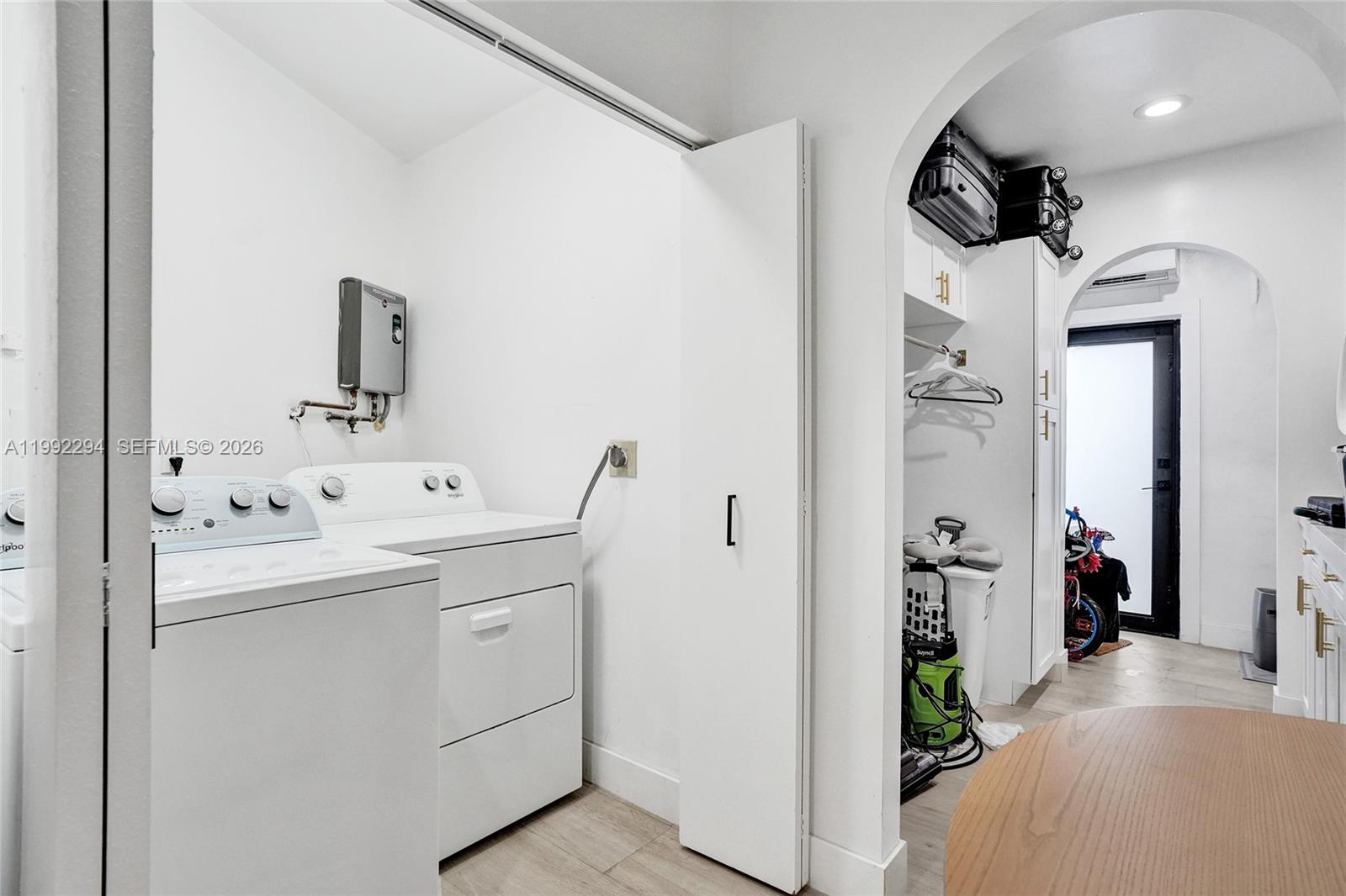 5790 SW 88th Ave Cooper City, FL 33328