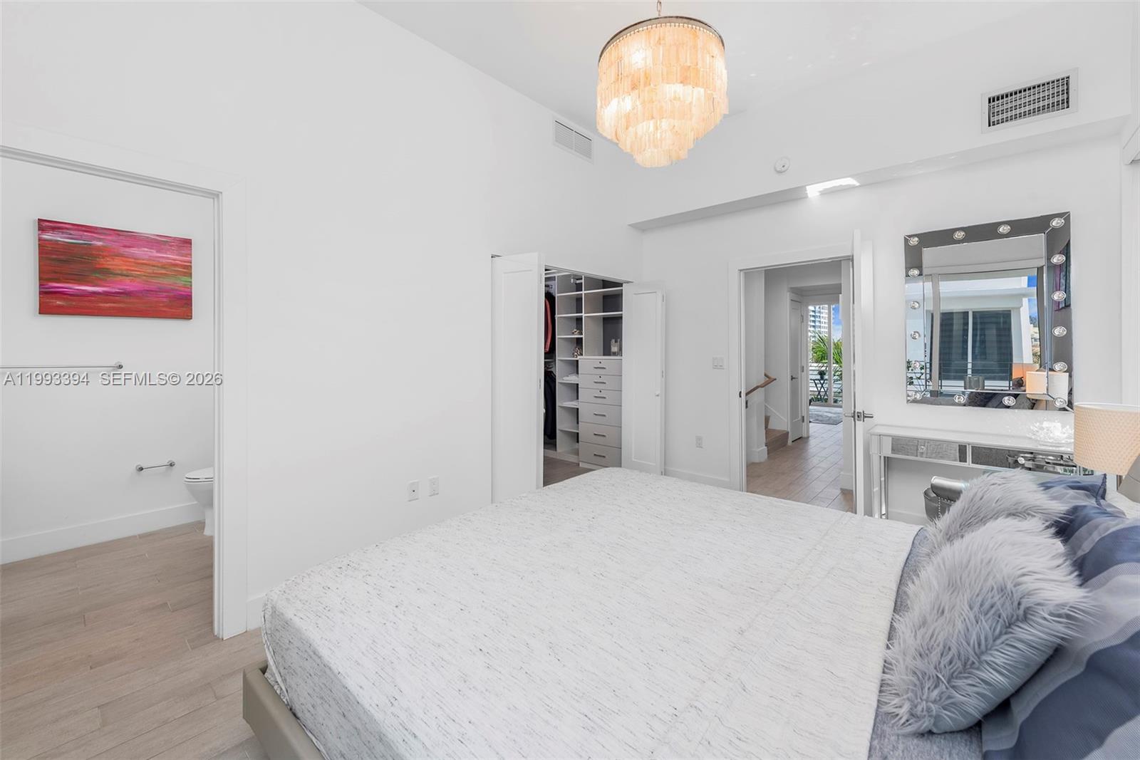 41 N Shore Dr Miami Beach, FL 33141