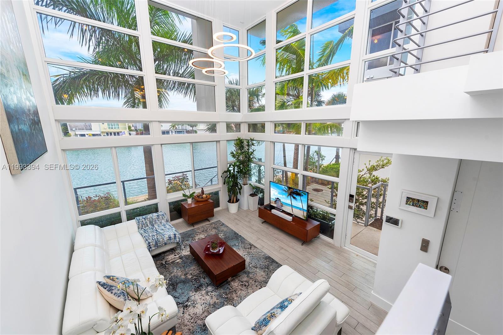 41 N Shore Dr Miami Beach, FL 33141