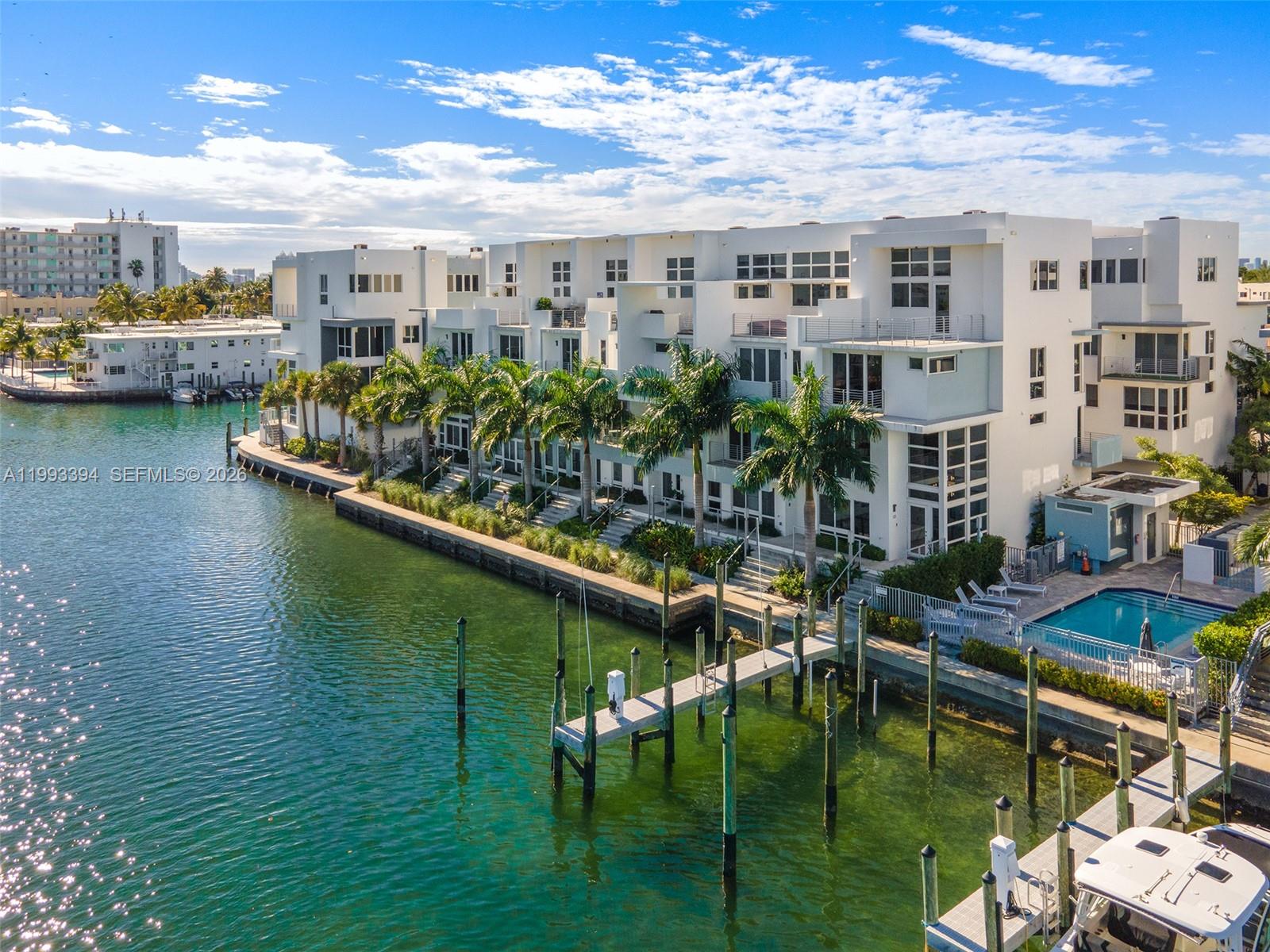 41 N Shore Dr Miami Beach, FL 33141
