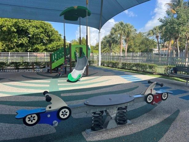 41 N Shore Dr Miami Beach, FL 33141