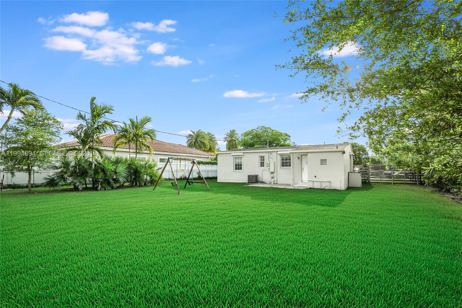 5401 SW 97th Ct Miami, FL 33165