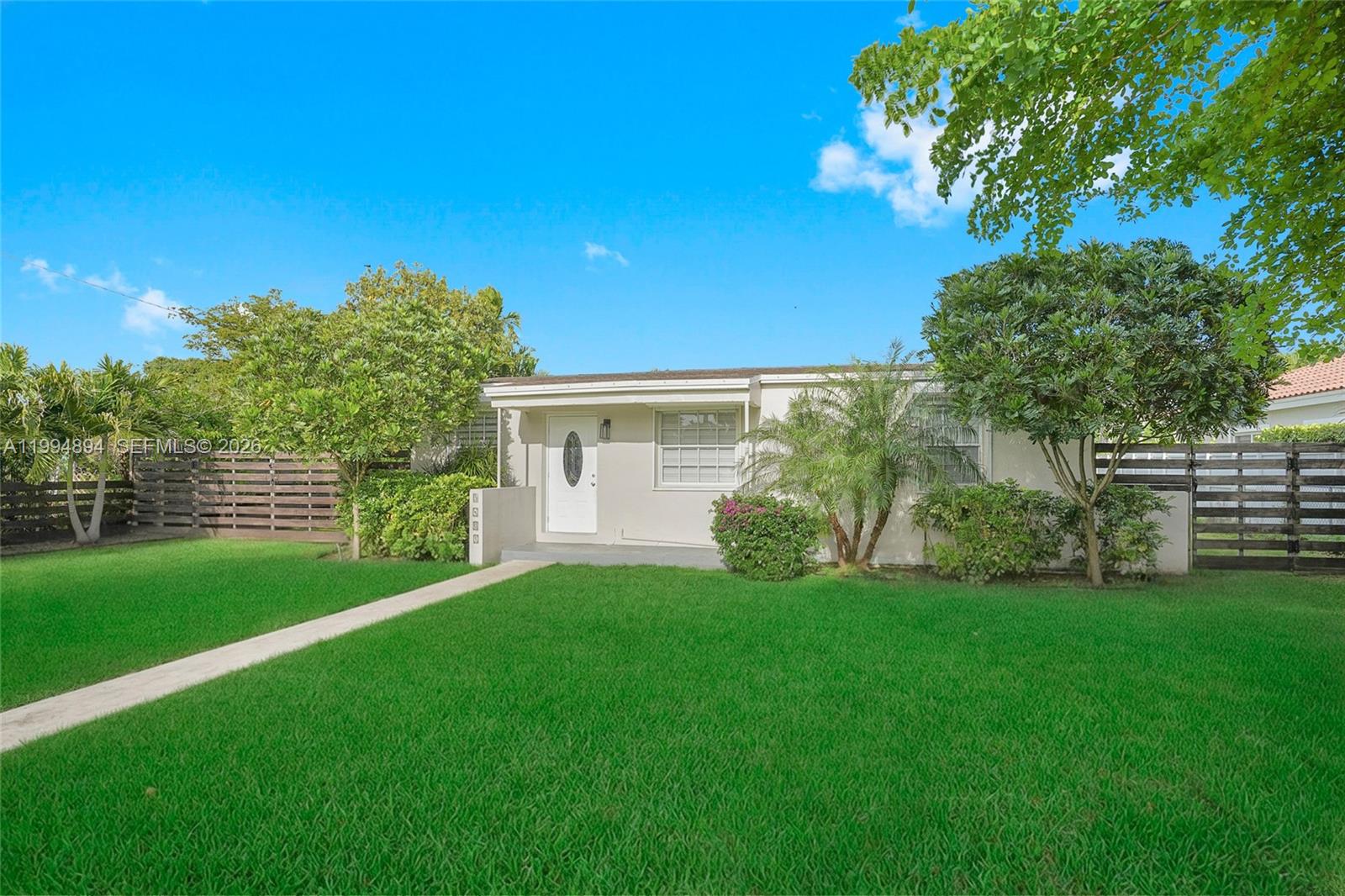 5401 SW 97th Ct Miami, FL 33165