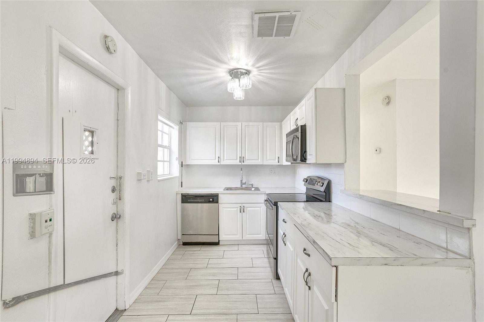 5401 SW 97th Ct Miami, FL 33165