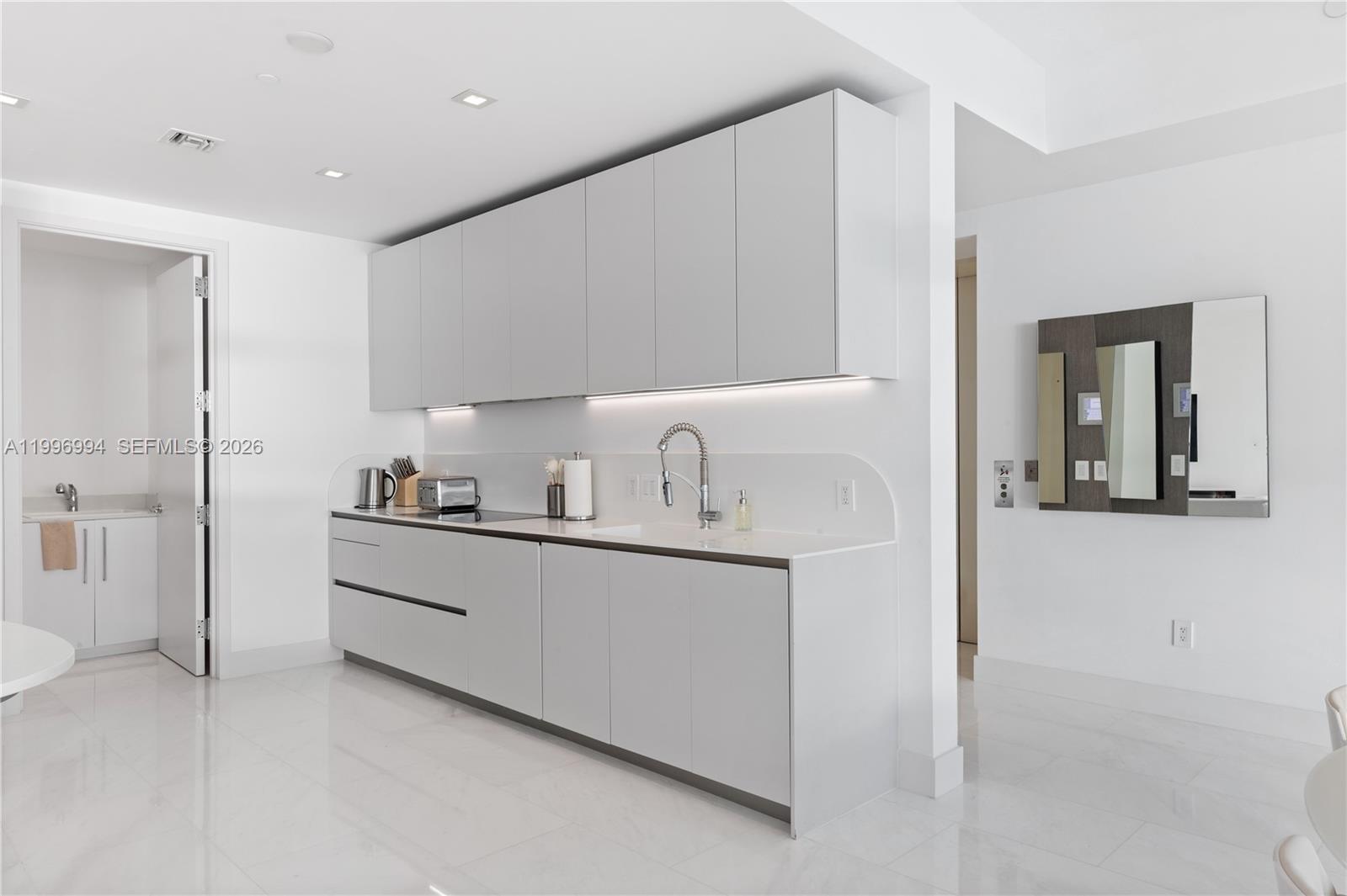 image Jade Signature11