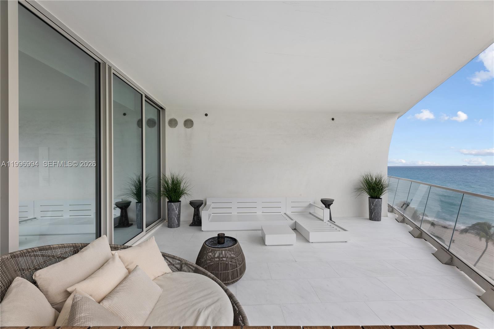 image Jade Signature5