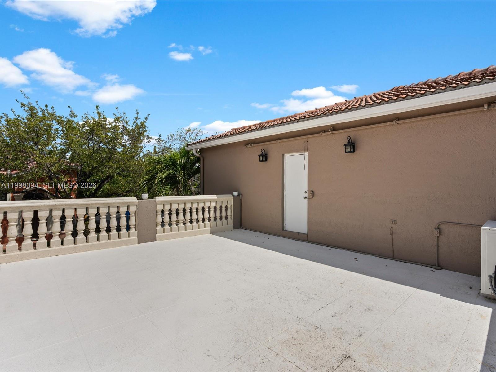 10872 NW 51st Ln Doral, FL 33178