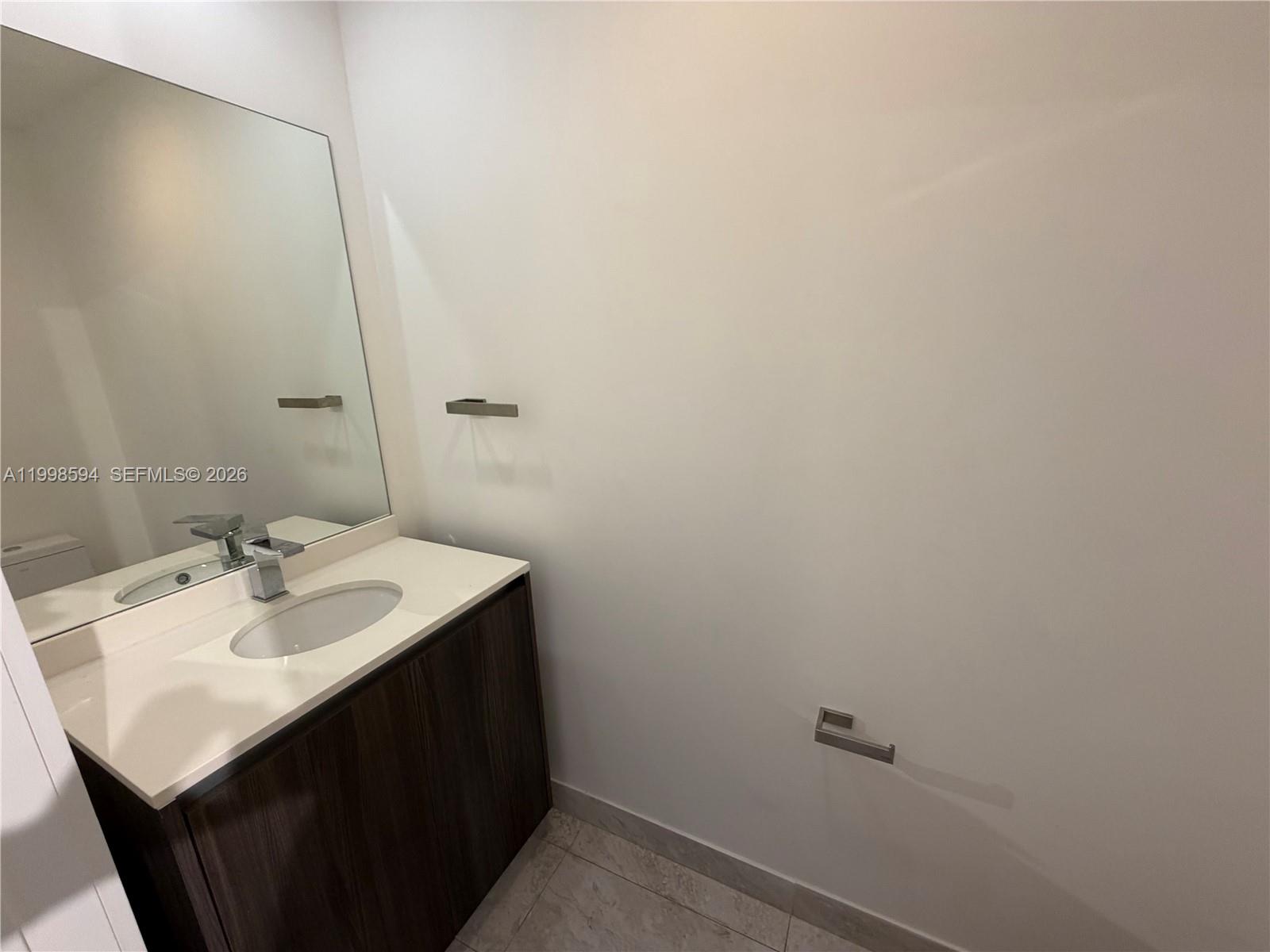 image Aria on the Bay11