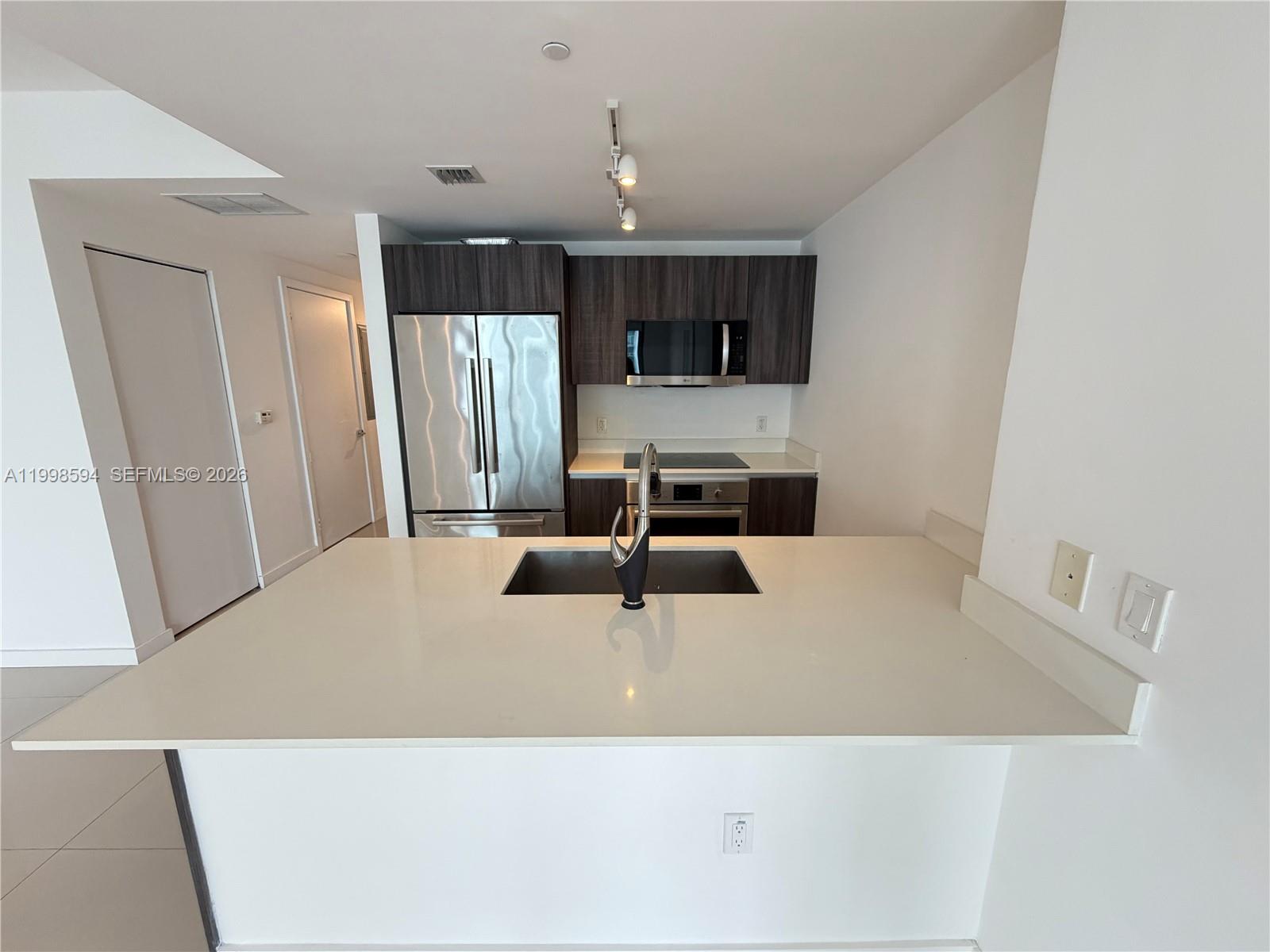 image Aria on the Bay14