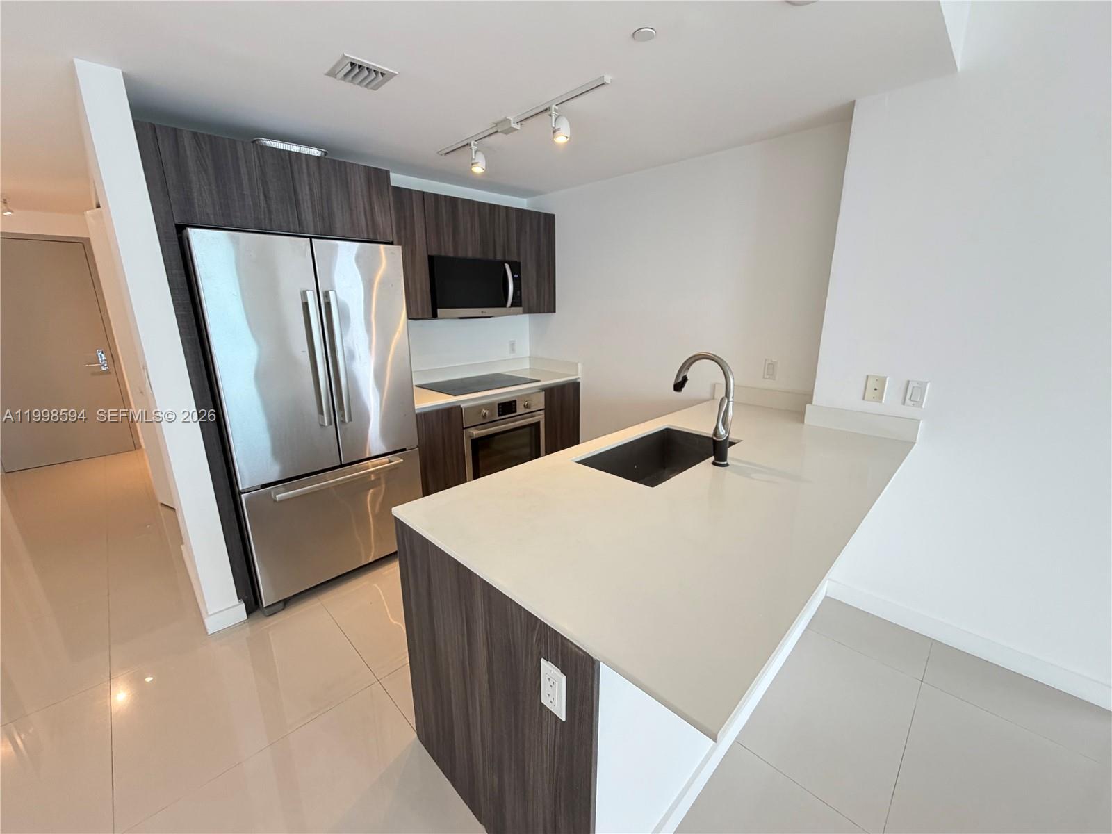 image Aria on the Bay15