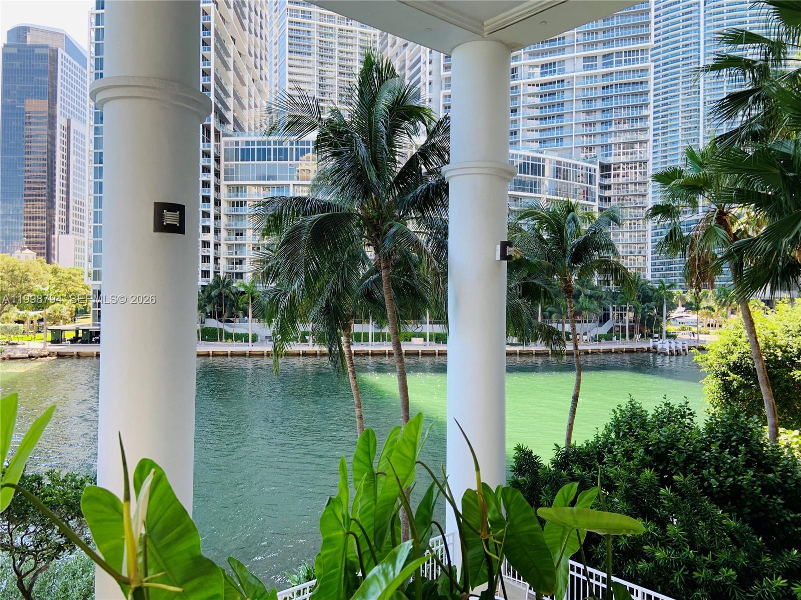 image Courts Brickell Key9