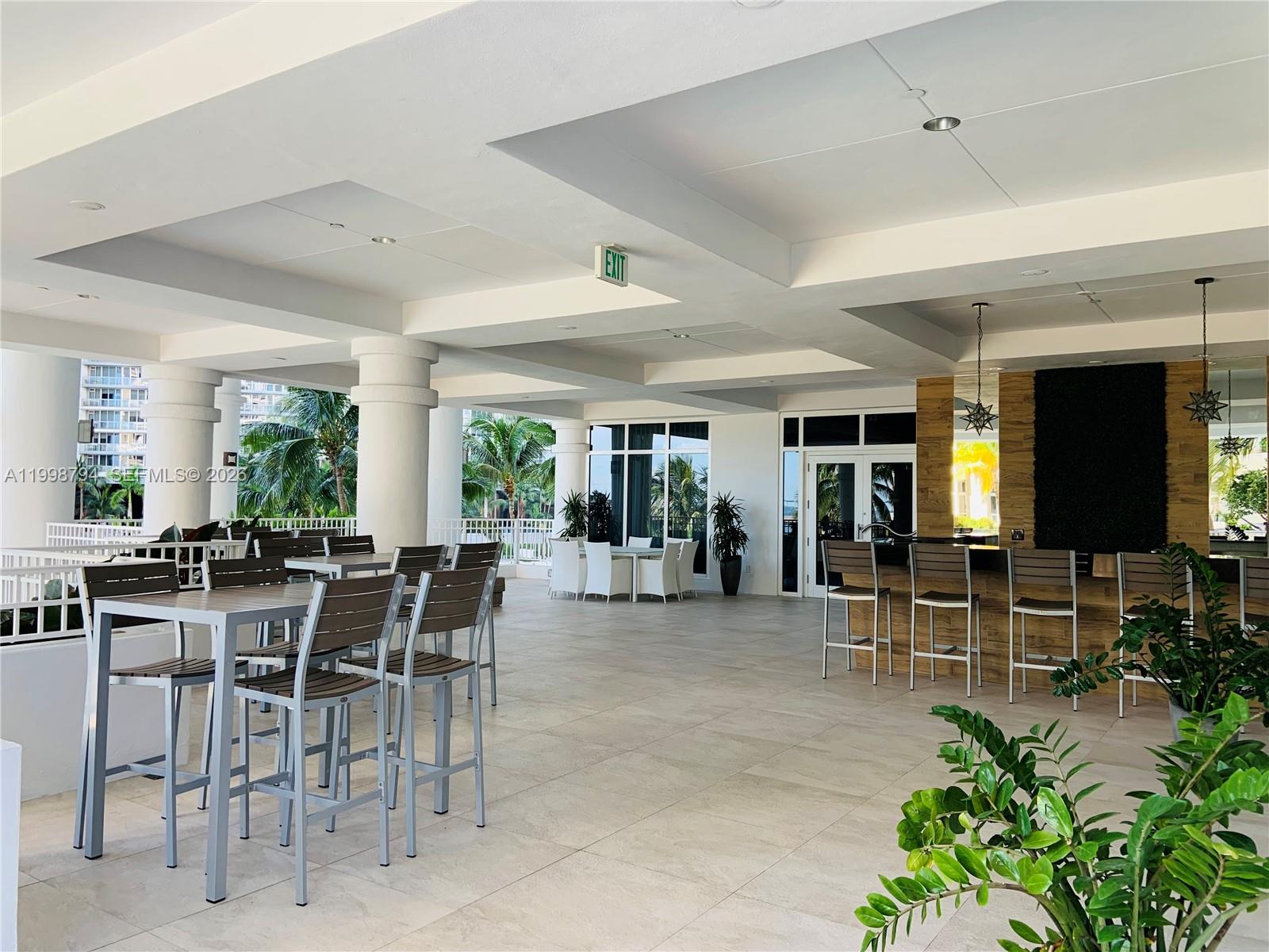 image Courts Brickell Key34