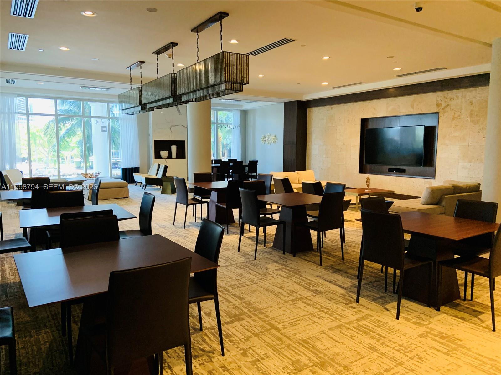 image Courts Brickell Key35