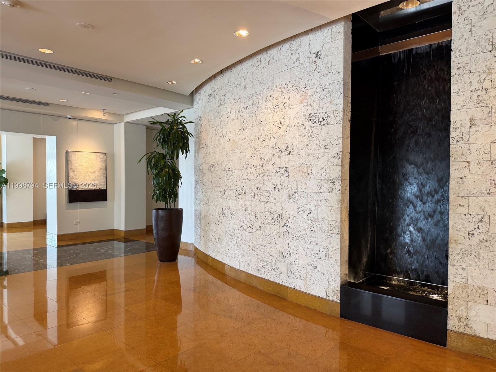 image Courts Brickell Key62