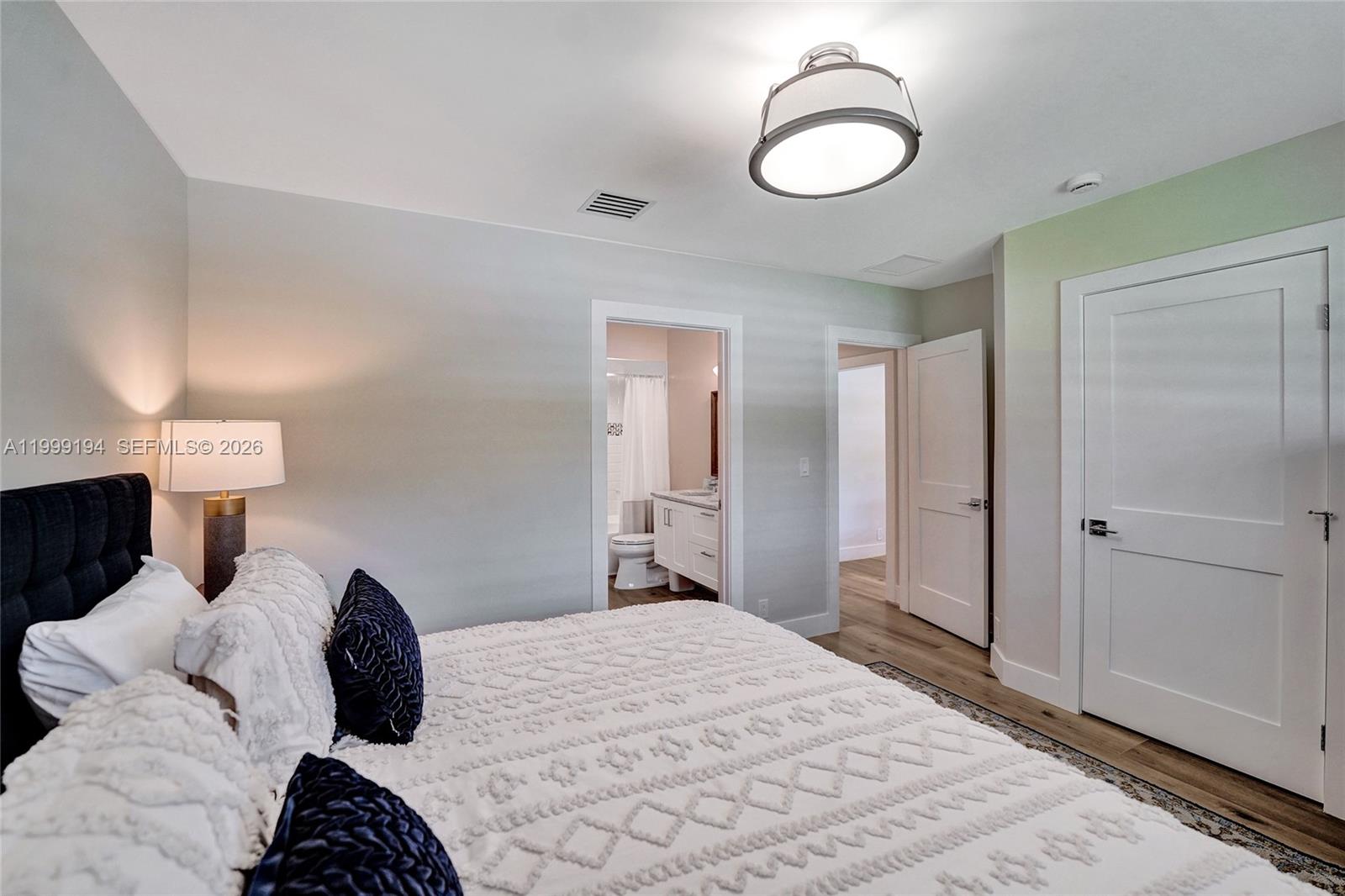 2832 NE 26th St Fort Lauderdale, FL 33305