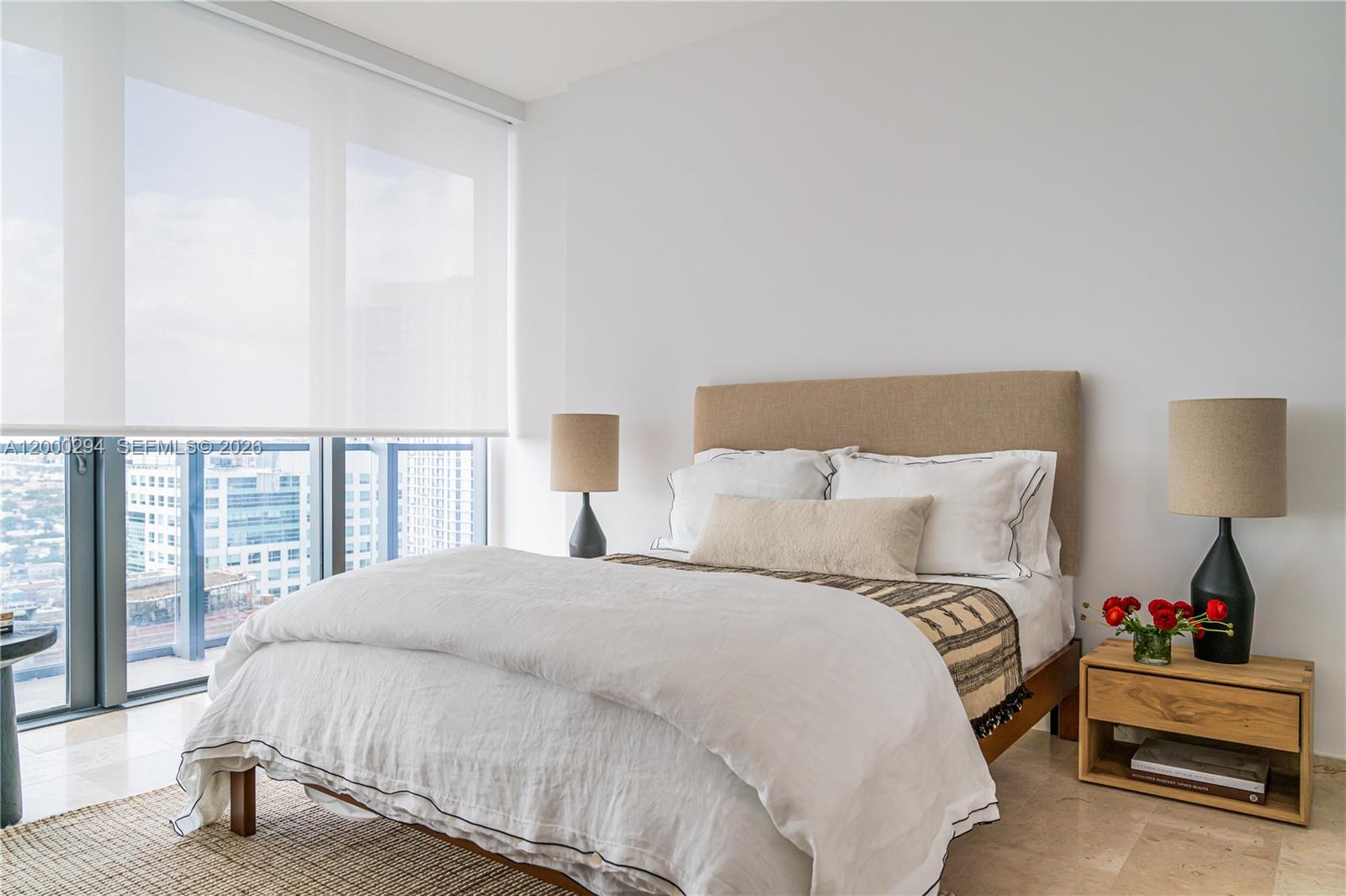 88 SW 7th St #2602 Miami, FL 33130