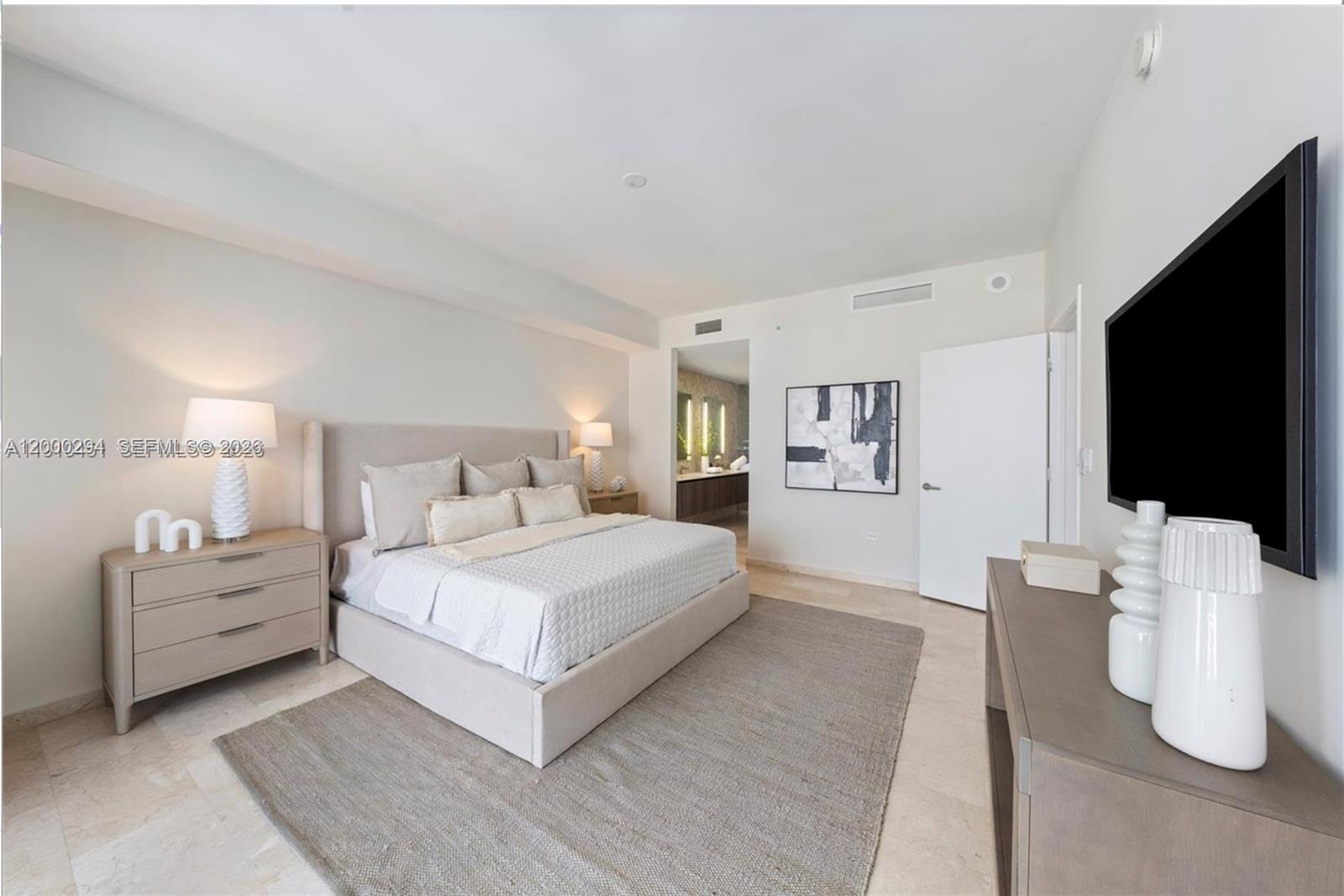 88 SW 7th St #2602 Miami, FL 33130