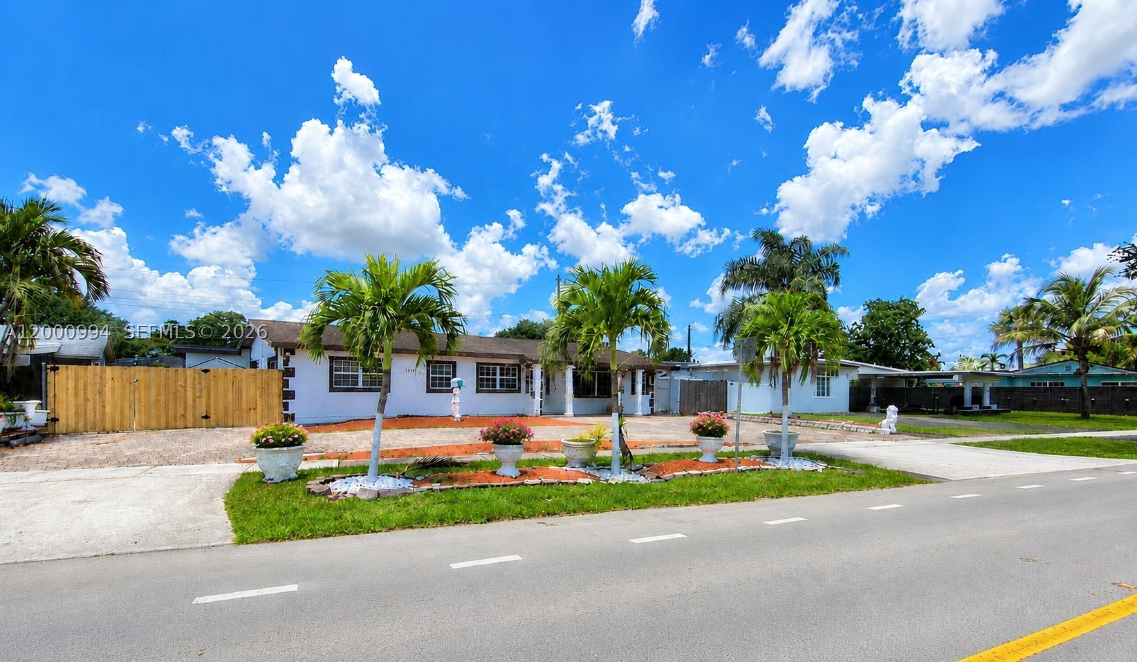 120 S 56th Ave