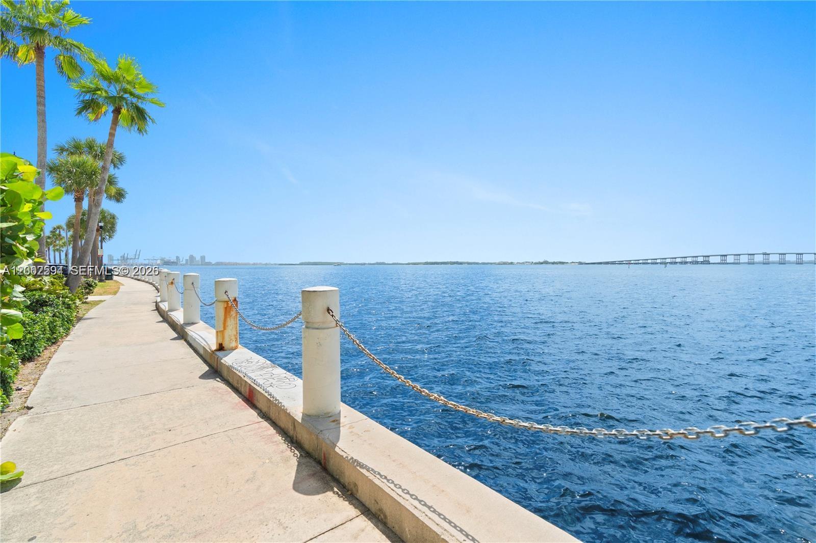 image Brickell Harbour28