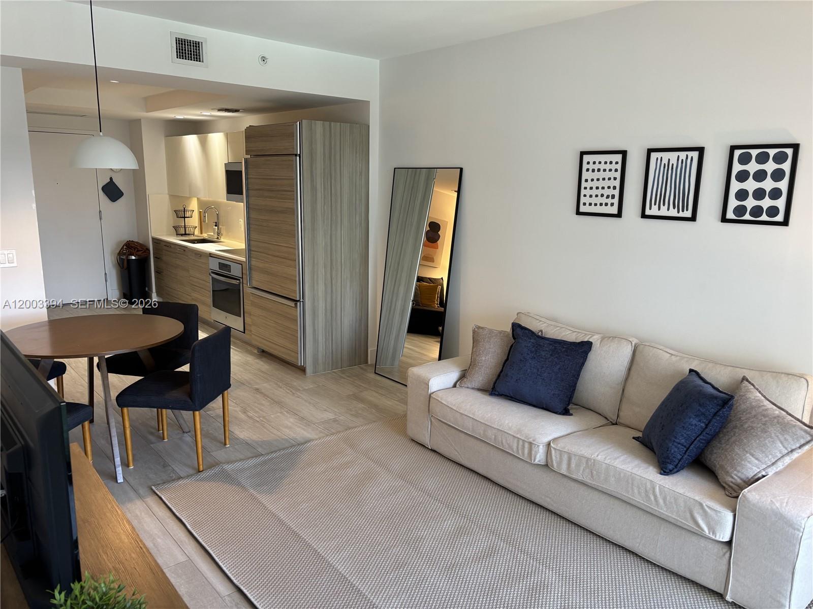 121 NE 34th St #1703 Miami, FL 33137