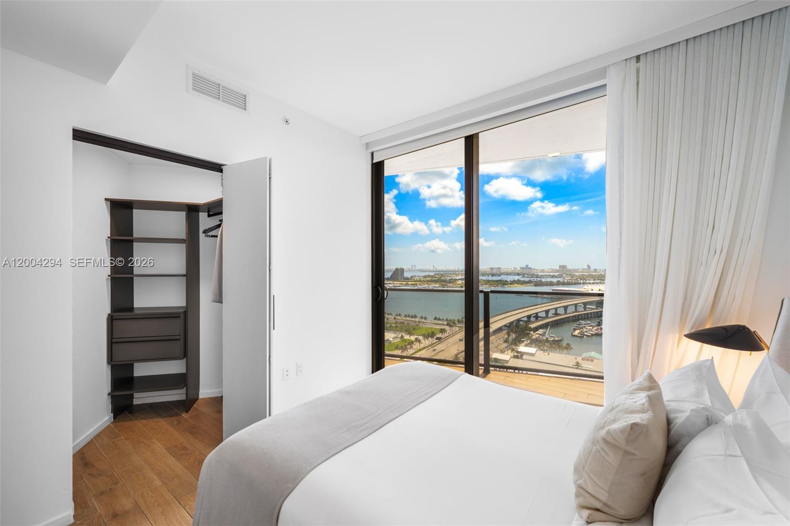 398 NE 5th St #1809 Miami, FL 33132