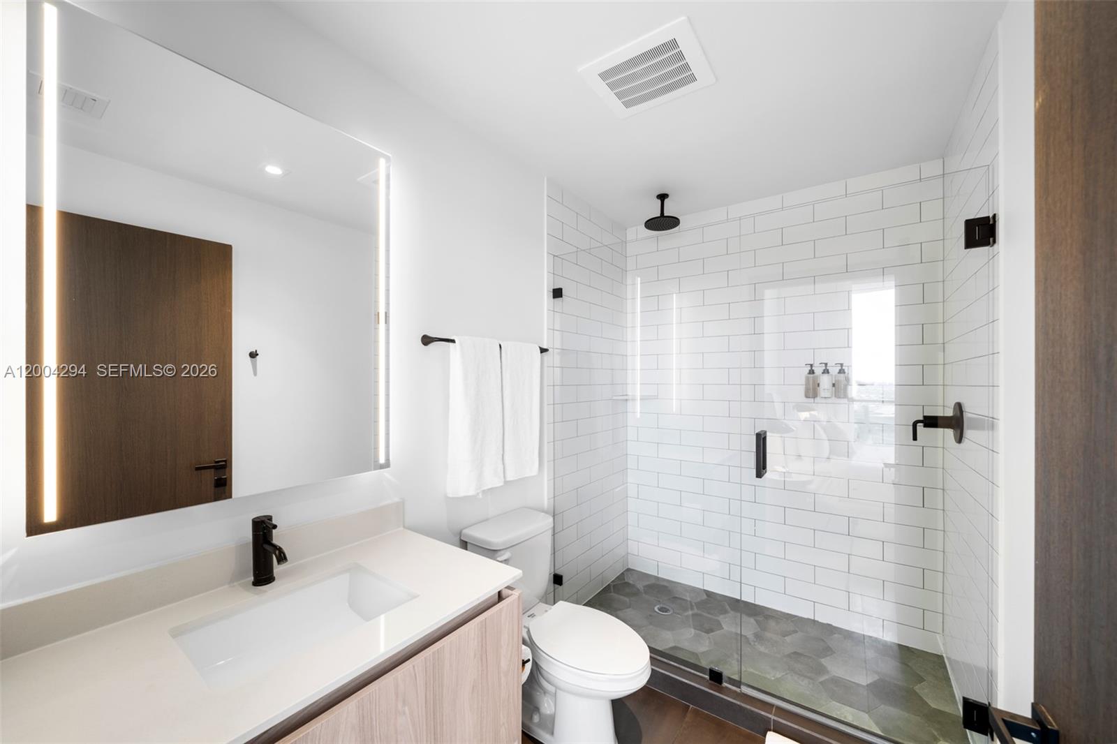 398 NE 5th St #1809 Miami, FL 33132