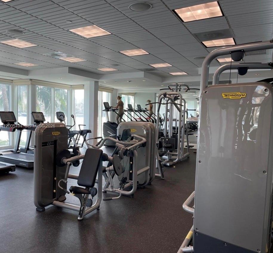 3201 NE 183rd St #2202 Aventura, FL 33160