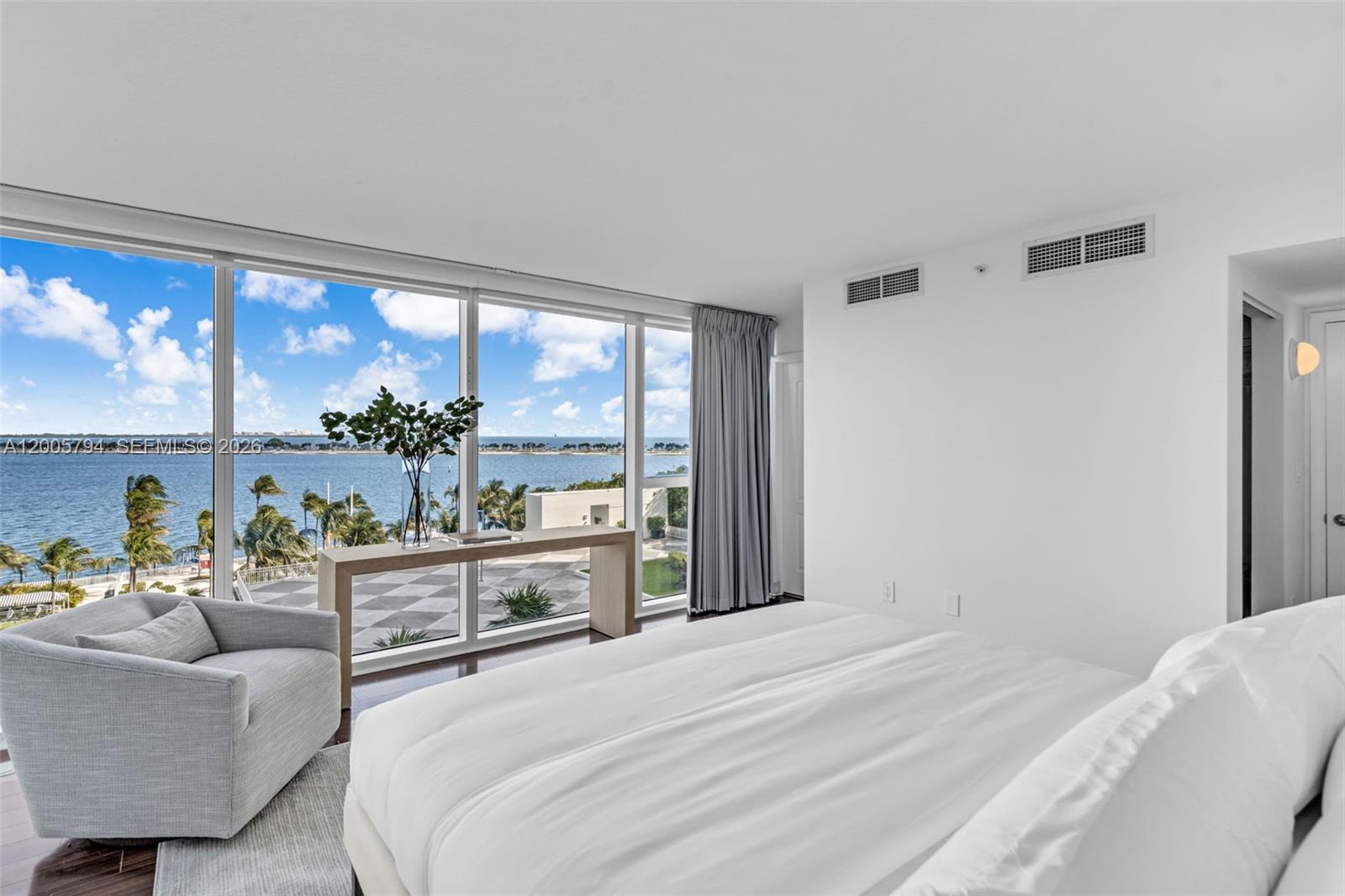 2101 Brickell Ave #306 Miami, FL 33129