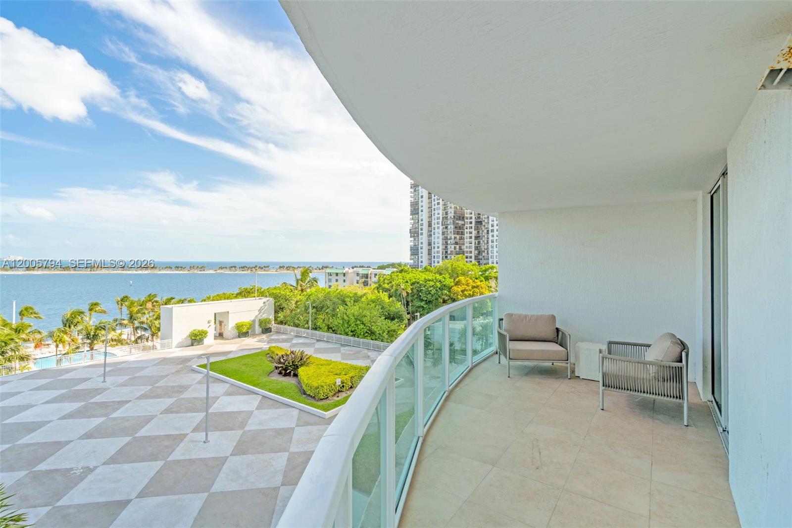 2101 Brickell Ave #306 Miami, FL 33129