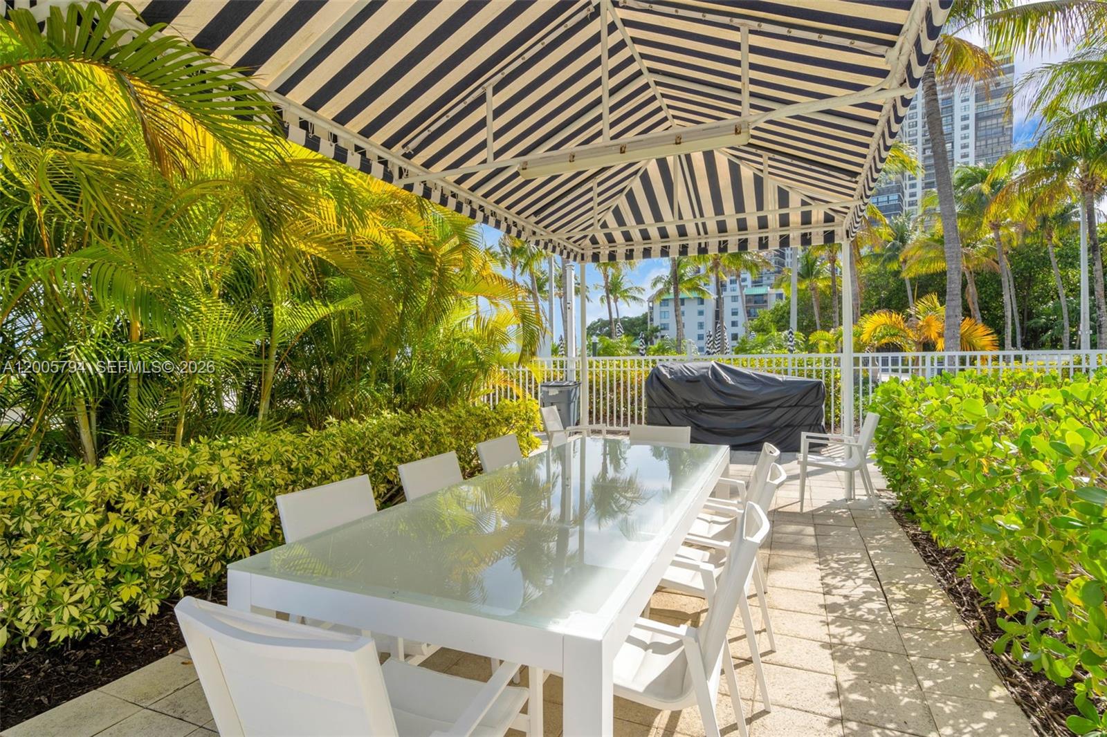 2101 Brickell Ave #306 Miami, FL 33129