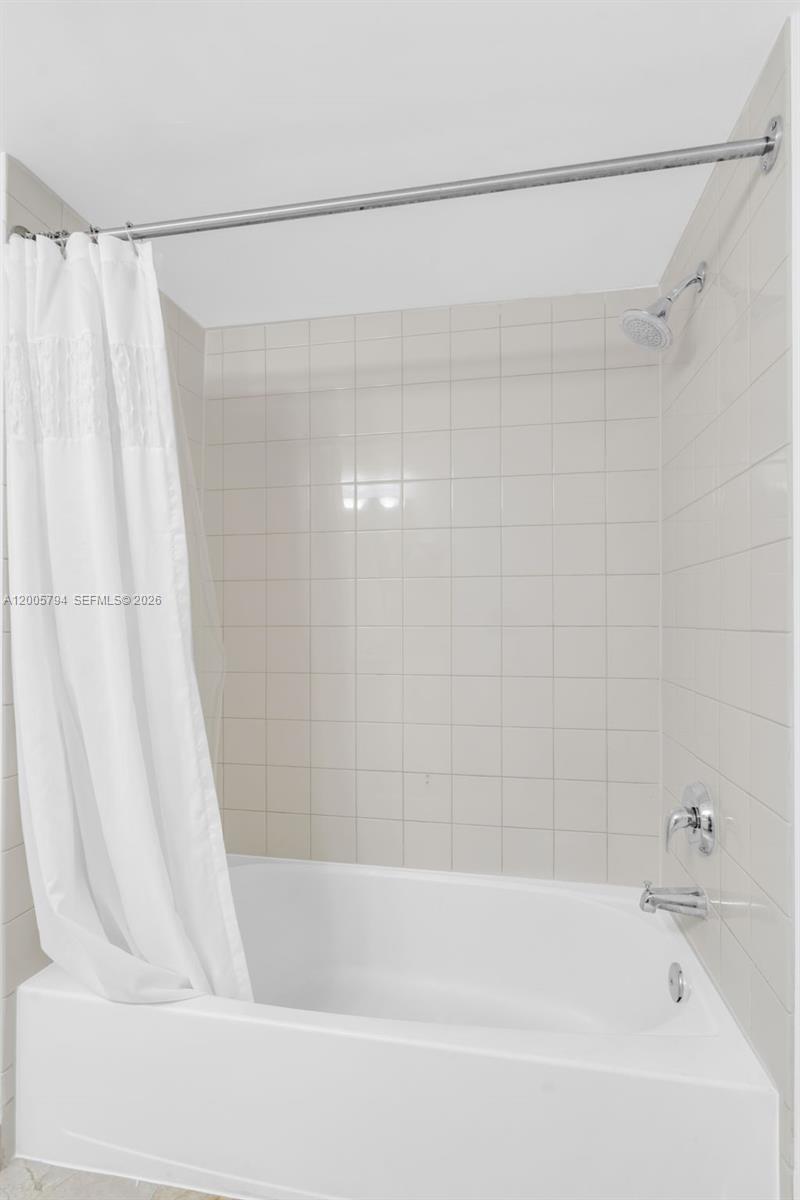 2101 Brickell Ave #306 Miami, FL 33129