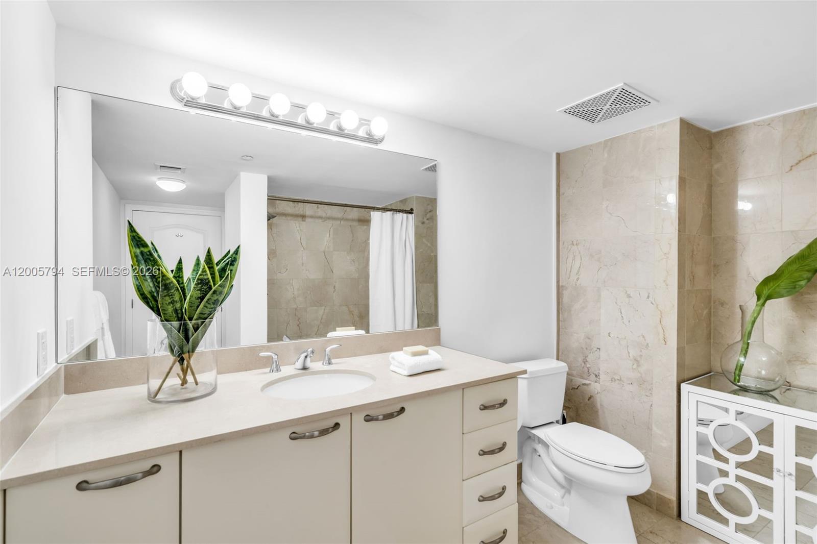 2101 Brickell Ave #306 Miami, FL 33129