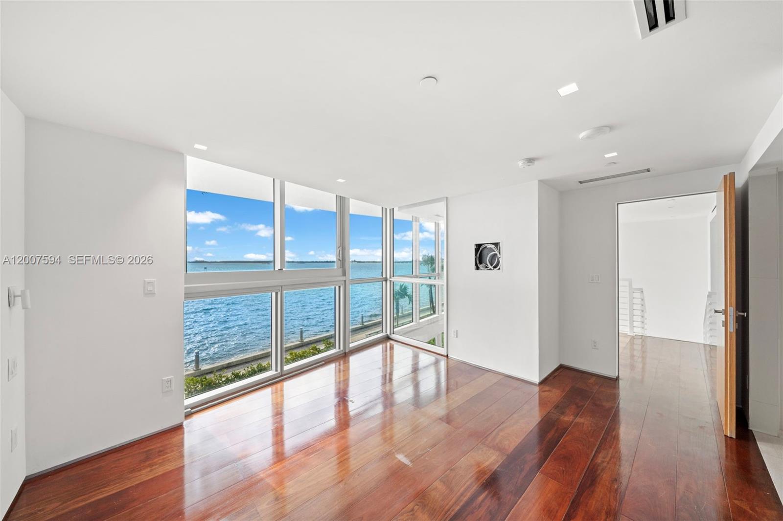 image Jade at Brickell Bay12