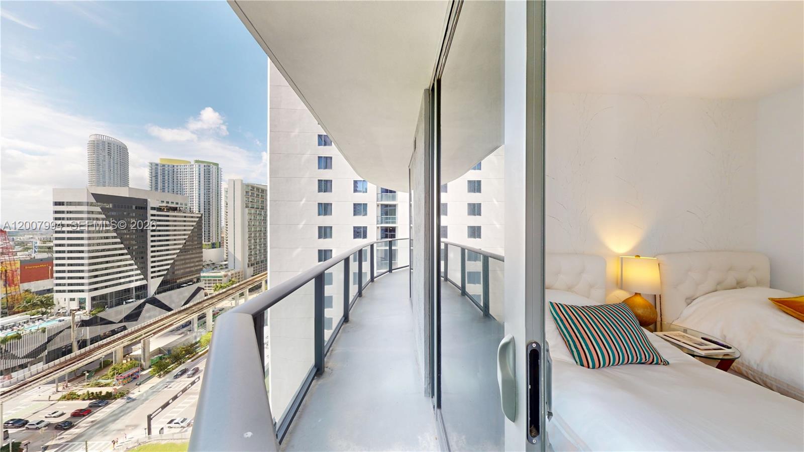 image Brickell Heights West15