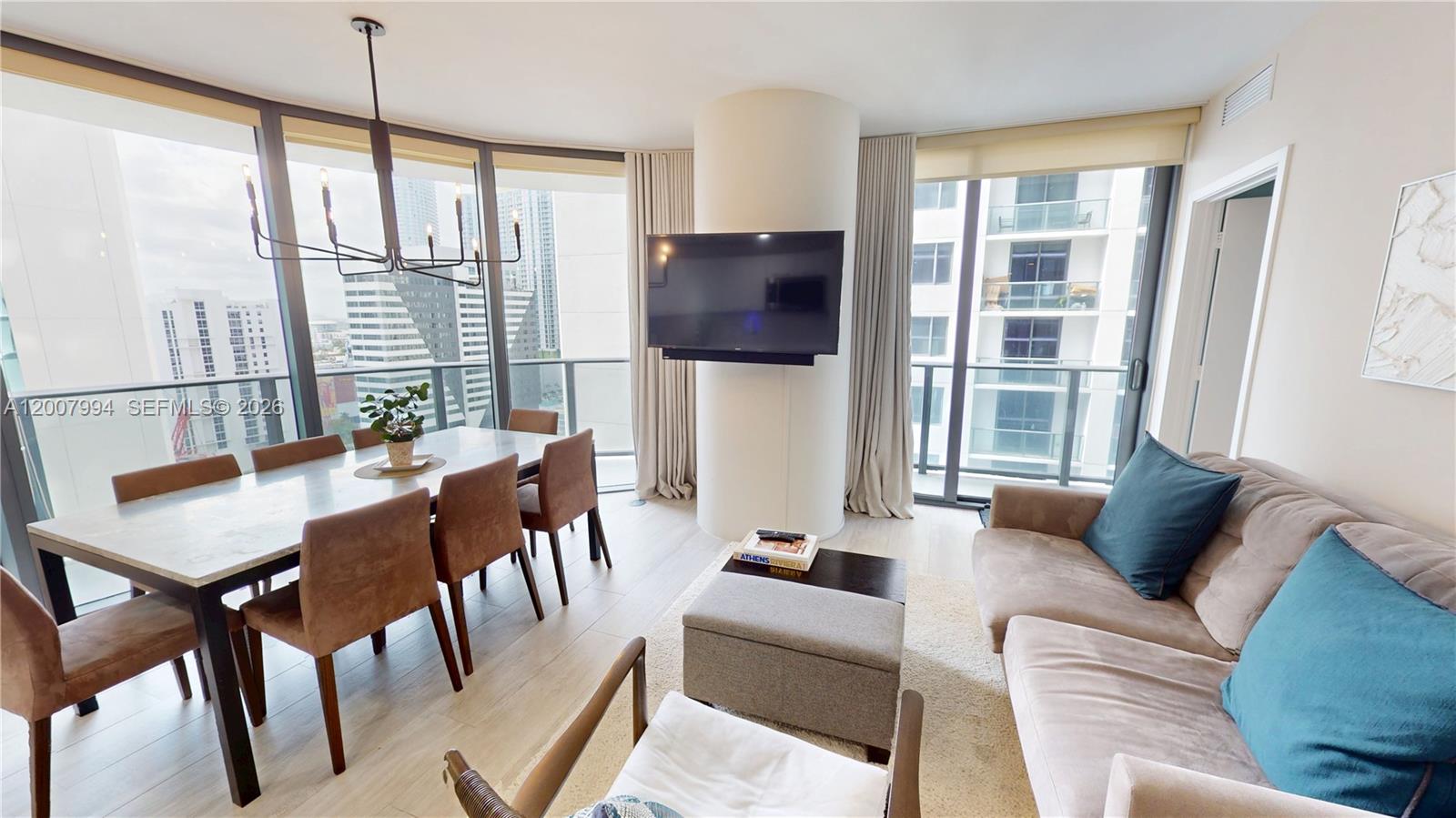 image Brickell Heights West1