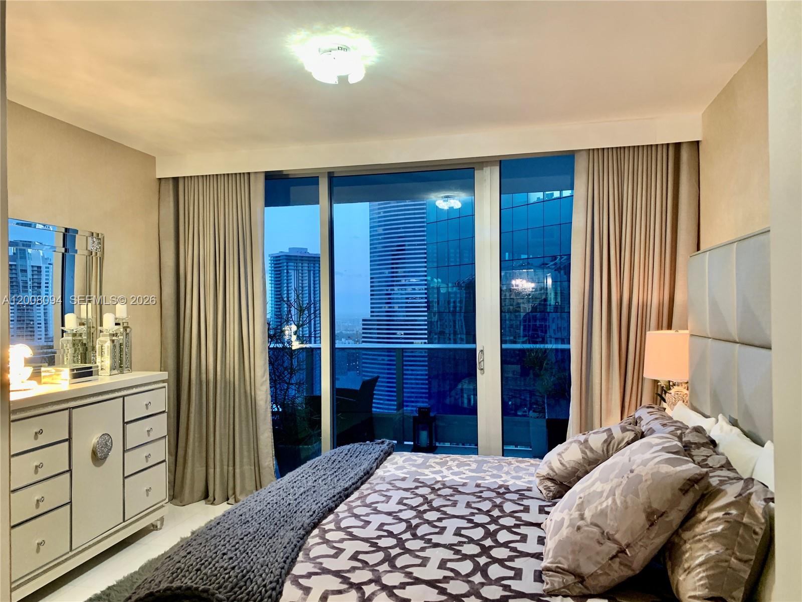 image Epic Residences12