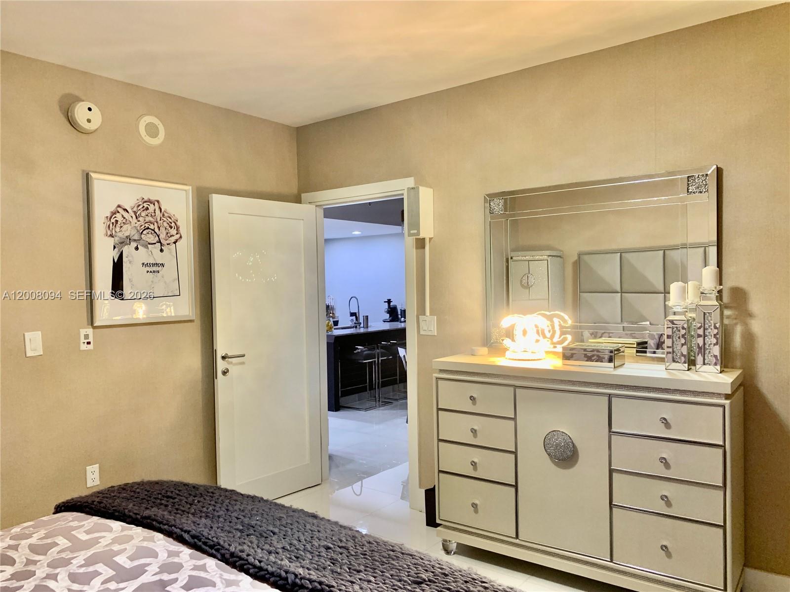 image Epic Residences13