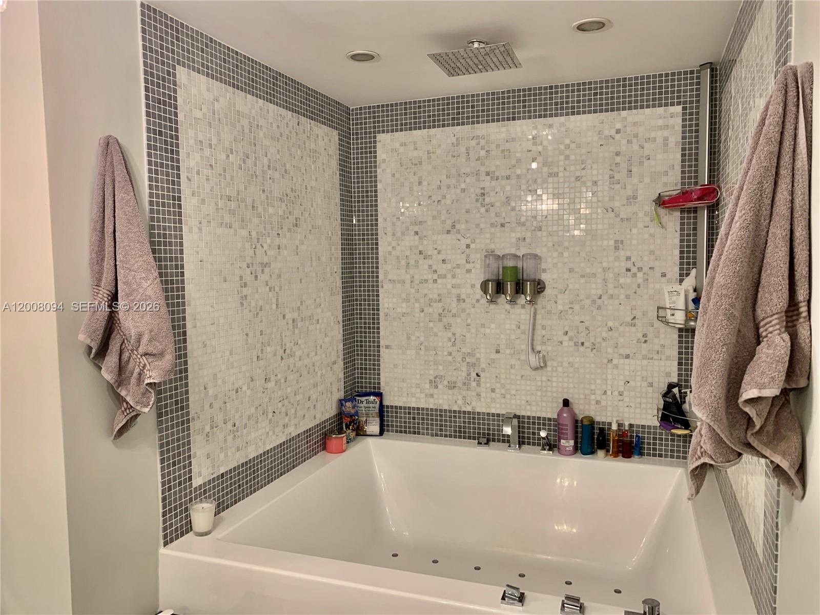 image Epic Residences26