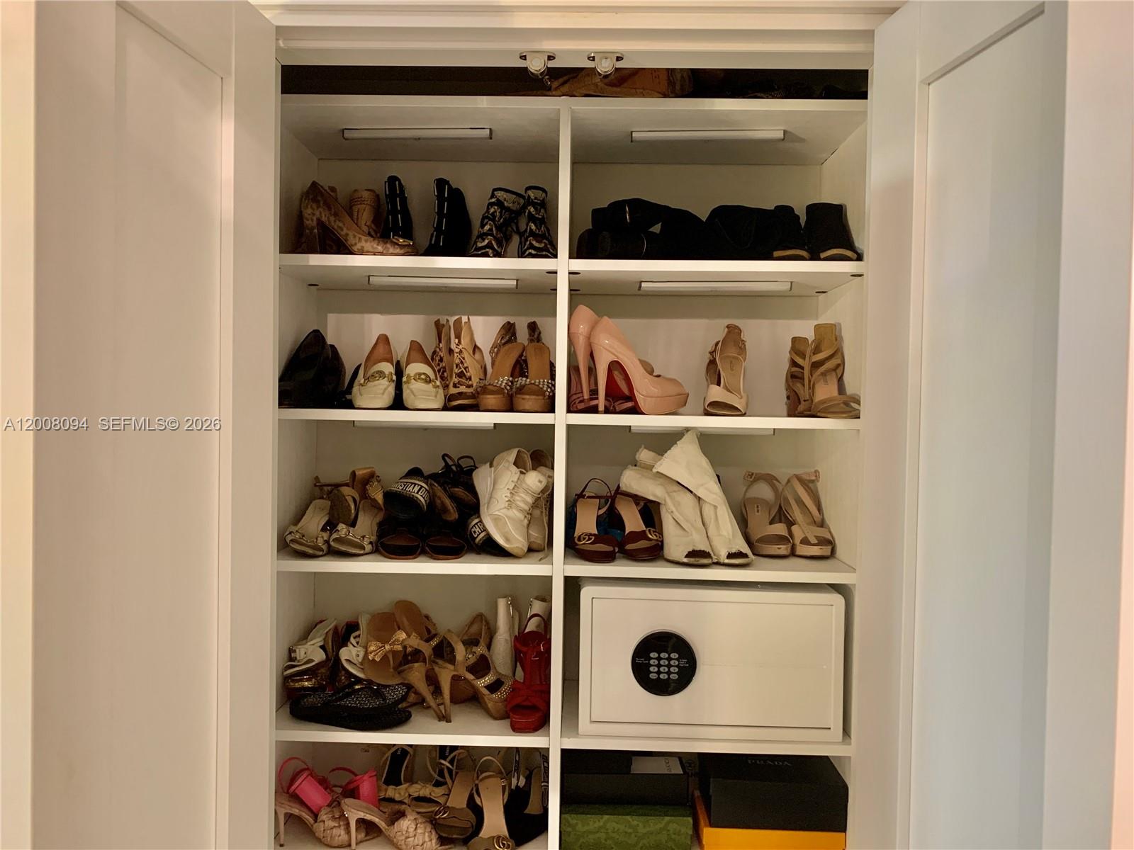 image Epic Residences28