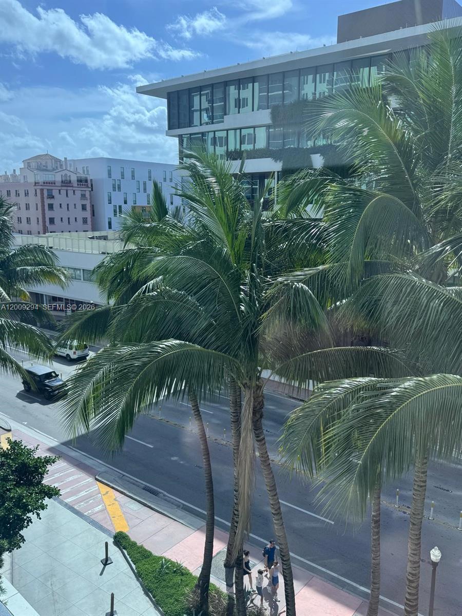 2301 Collins Ave #427 Miami Beach, FL 33139